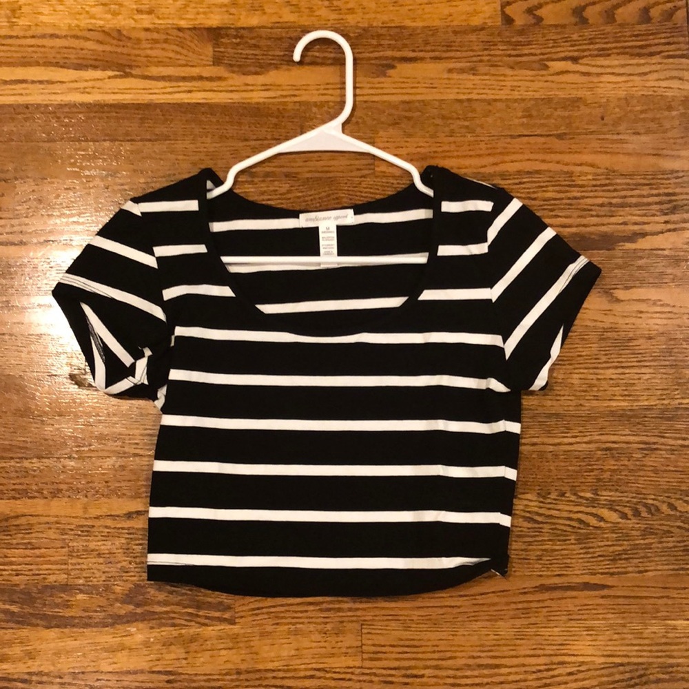 Black and White Crop Top